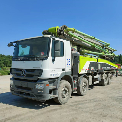 47 50 52 เมตรรถบรรทุกคอนกรีตปั๊มดีเซล 400L 300kW