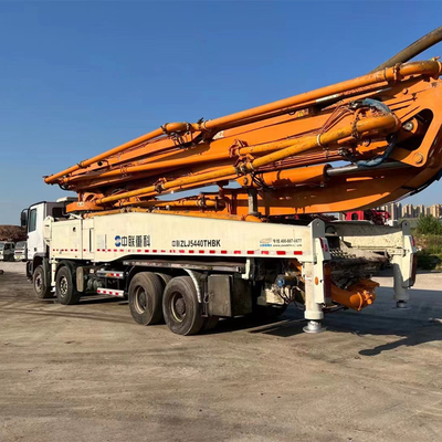 รถปั๊มคอนกรีตดีเซล 300 KW Putzmeister M56 5 สำหรับงานก่อสร้างคอนกรีตขนาดใหญ่