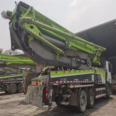 กำหนดเอง Iveco ผสมคอนกรีตปั๊มมือสอง120M³/H 550L